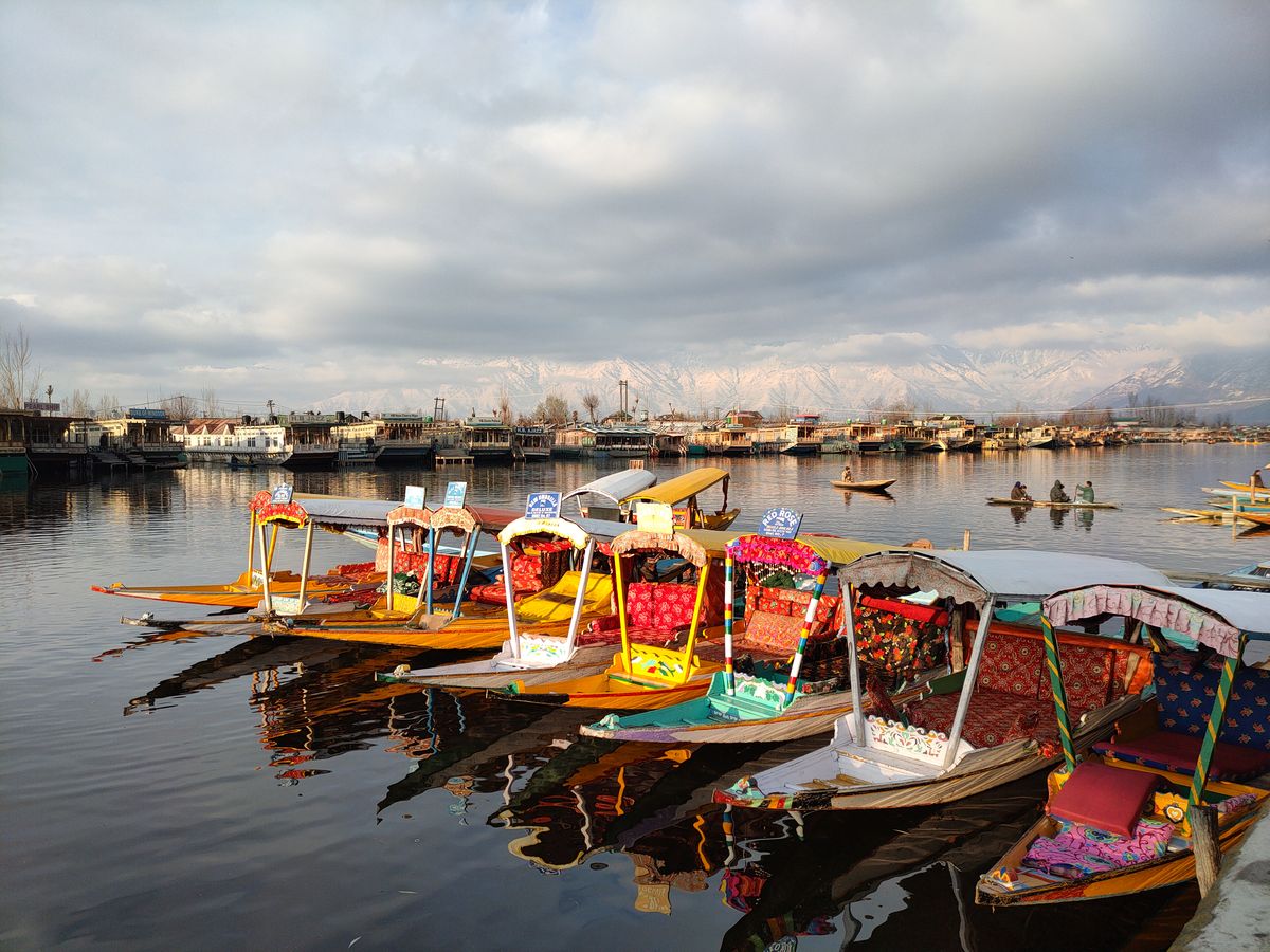 Kashmir Tour 5 Nights 6 Days